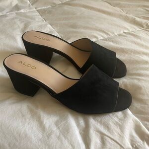 NWOT ALDO Kedireclya Block Heel Mules